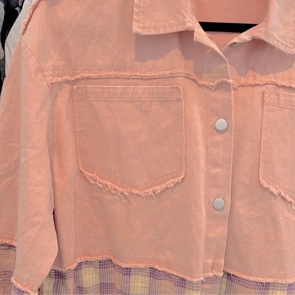 New Boutique Pink and Plaid Button-Up Lightweight Shacket/Jacket Distressed Hem - Picture 4 of 6